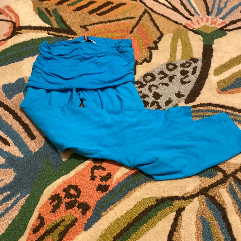 Cute hard tail fold over leggings
